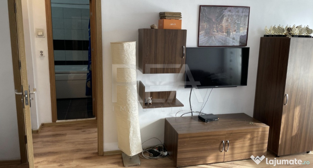 3 camere, et 7/10, bloc 1980, renovat-Gorjului