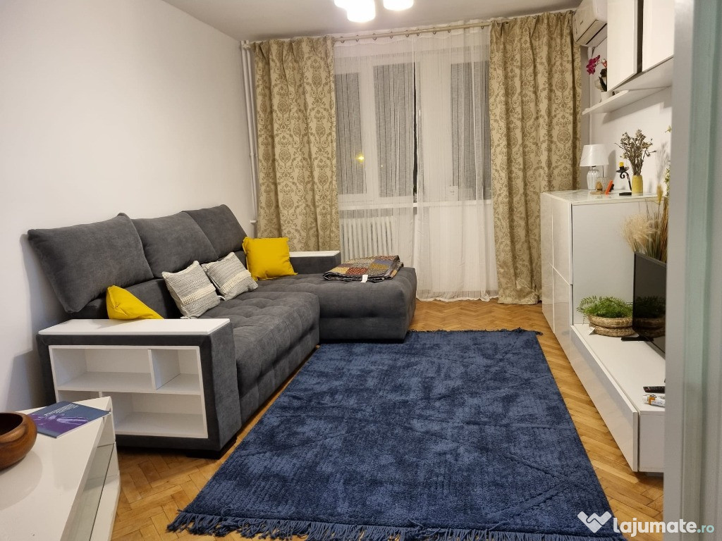 Vanzare apartament gara vis a vis parc