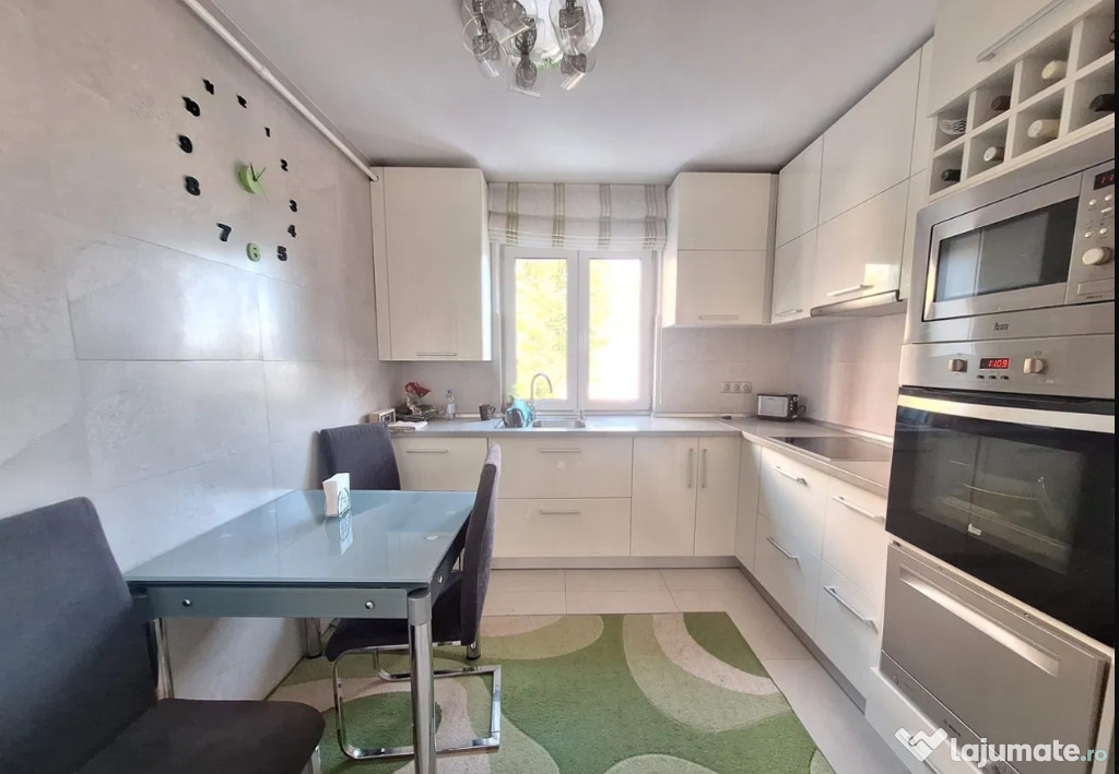 Persoana fizica apartament cu 3 camere in cartierul Manastur