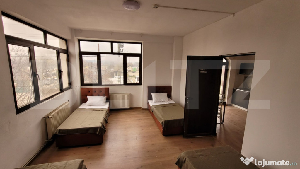 Casa regim P+1E+M zona Lipovei