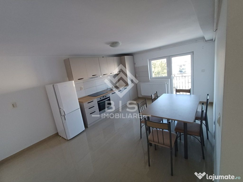 Apartament 3 camere, decomandat