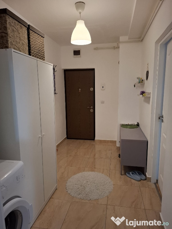 Inchiriez 2 camere / Compozitori