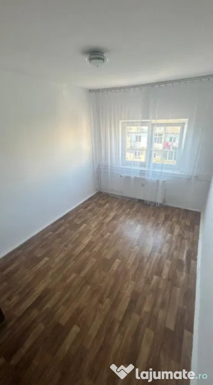 Camera de camin - zona Tractorul