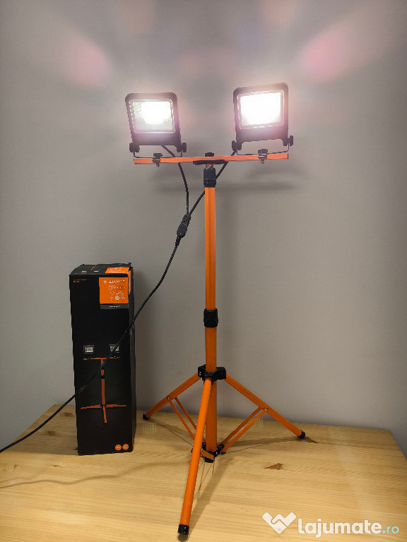 Pachet proiector LED + stativ LEDVANCE 2x30W, 4000K, 5400lm, grad de p