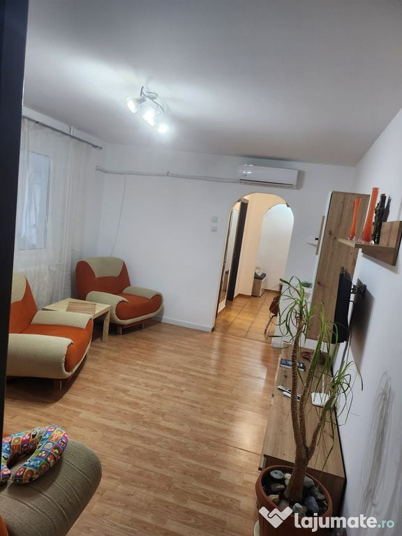 Vanzare apt 3 camere