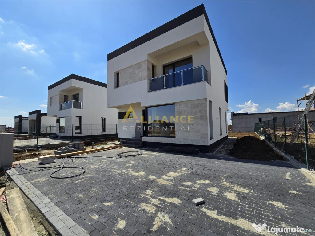 Rate la dezvoltator- 4 camere - 3 bai - apa curenta