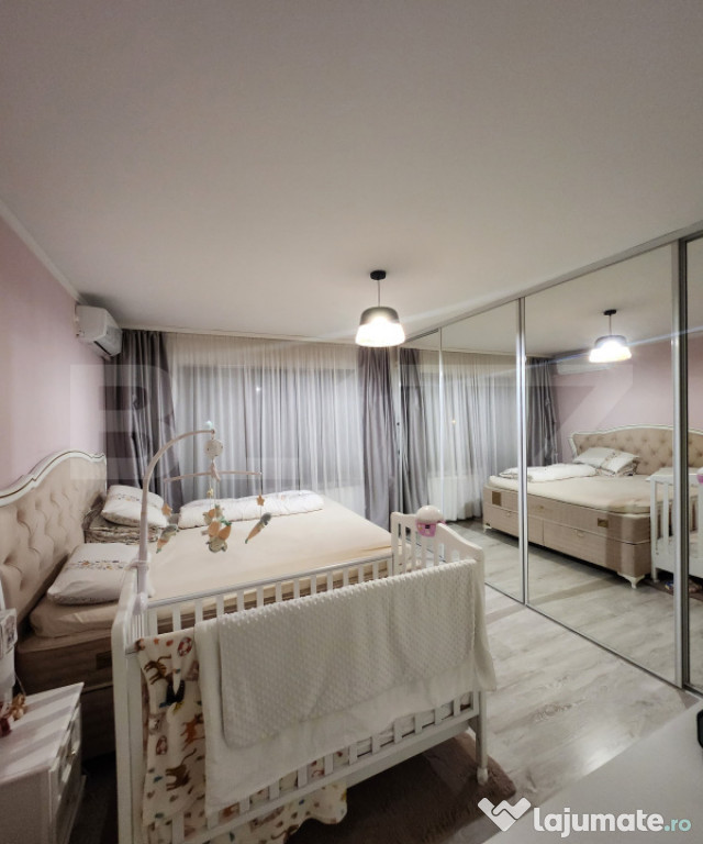 Apartament 3 camere, 2 bai, 2 parcari, 92 mp, zona Florilor