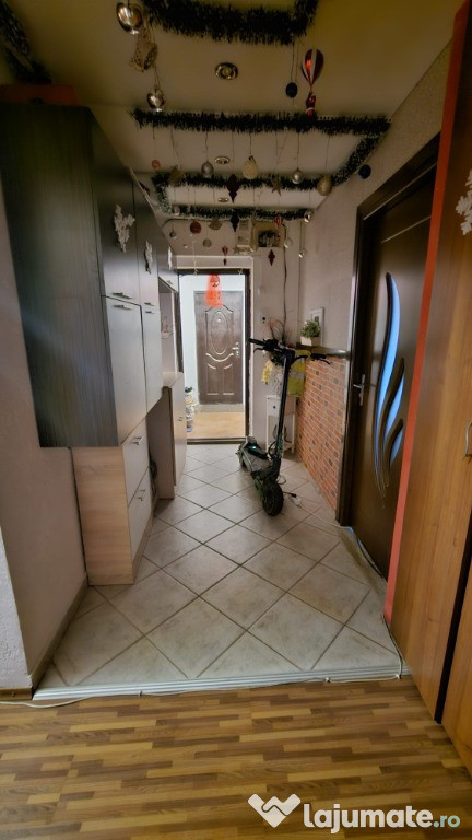 Apartament 3 camere decomandat