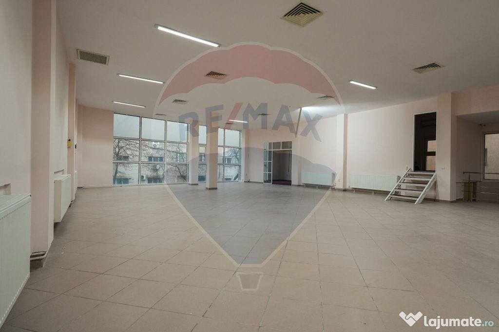 De Inchiriat Spațiu de birouri de 258mp în zona Baba No...