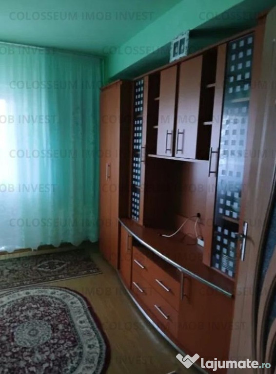Apartament 3 camere, decomandat - zona Racadau