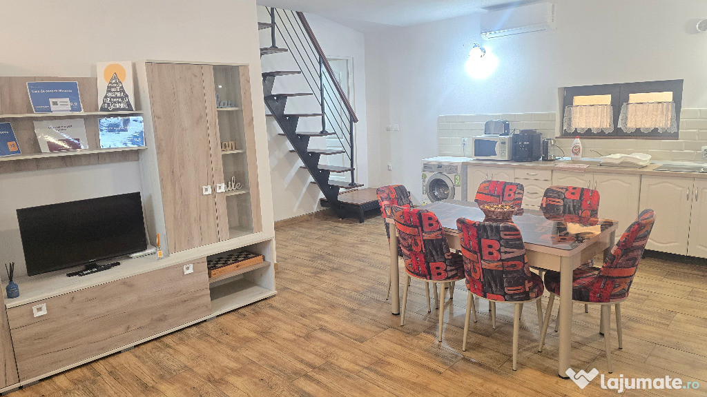 Inchiriez apartament in vila pe 2 nivele cu scara interioara in Deva,