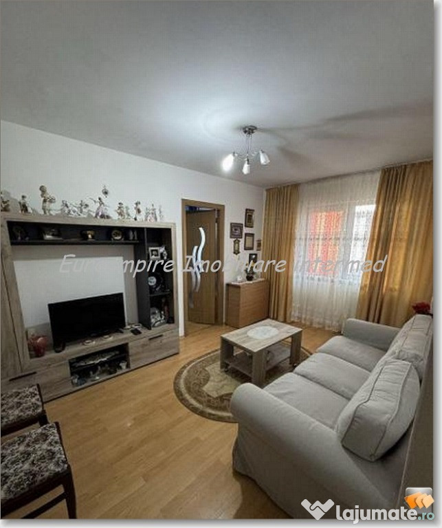 Apartament 2 camere semidecomandat zona Tomis 3