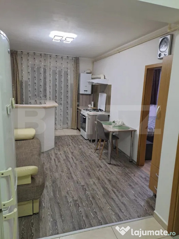 Apartament 2 camere, modern, cu parcare, zona Edgar Quinet