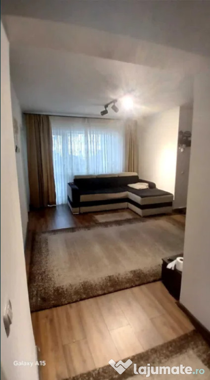 Apartament 3 camere, decomandat - zona Sanpetru