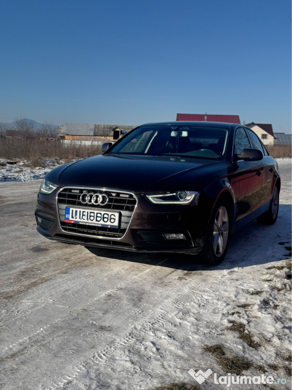 Vând Audi a4 limouzine mai multe detalii la tel