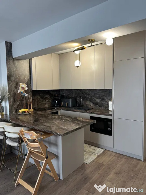 Apartament Cu 2 Camere Decomandate Zona Obcini