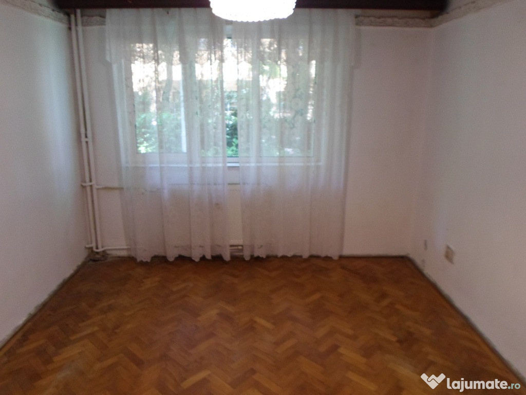 Apartament 3 camere, parter, Ploiesti, zona Caraiman, fara comision