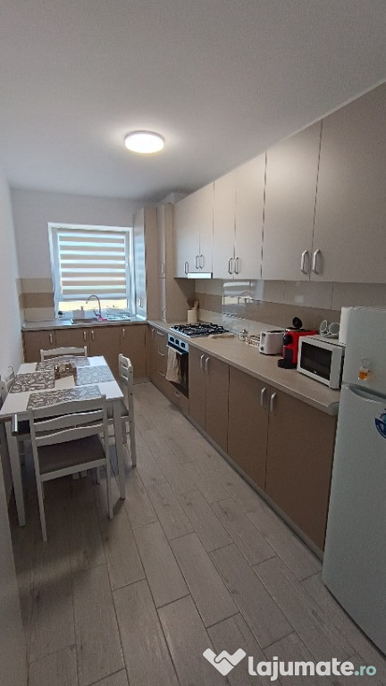 Ofer spre închiriere apartament 2 camere in avangarden 3