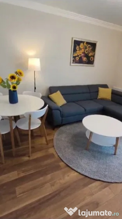 Apartament 2 camere, decomandat - zona Tractorul