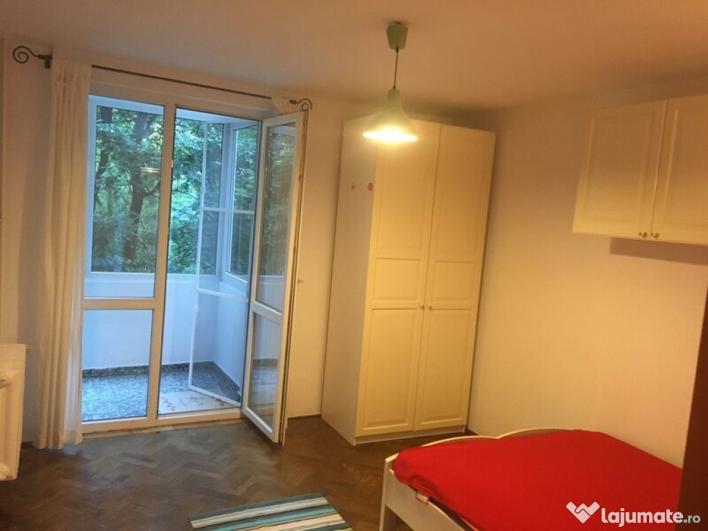 Apartament 4 camare zona Titan