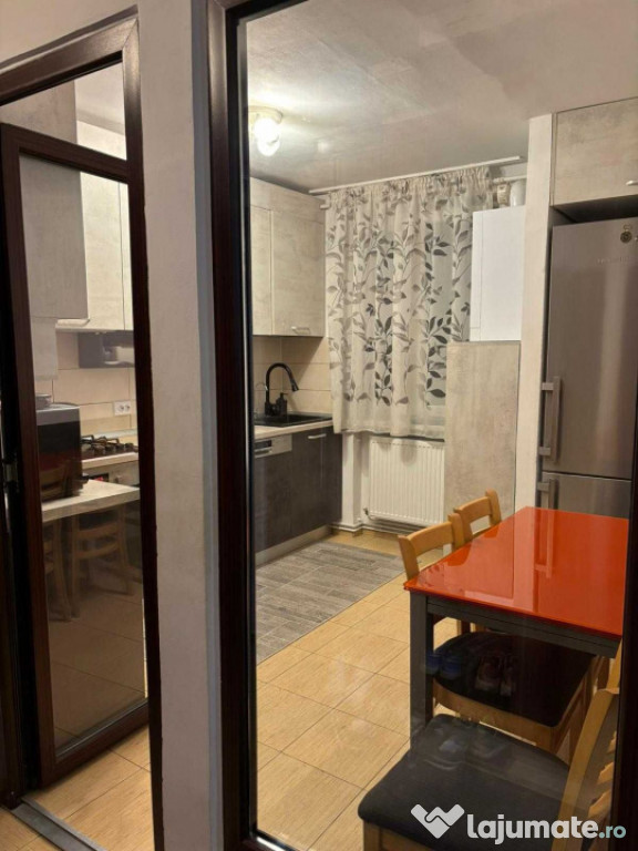 Apartament de 4 camere-Centrul Civic-Afi