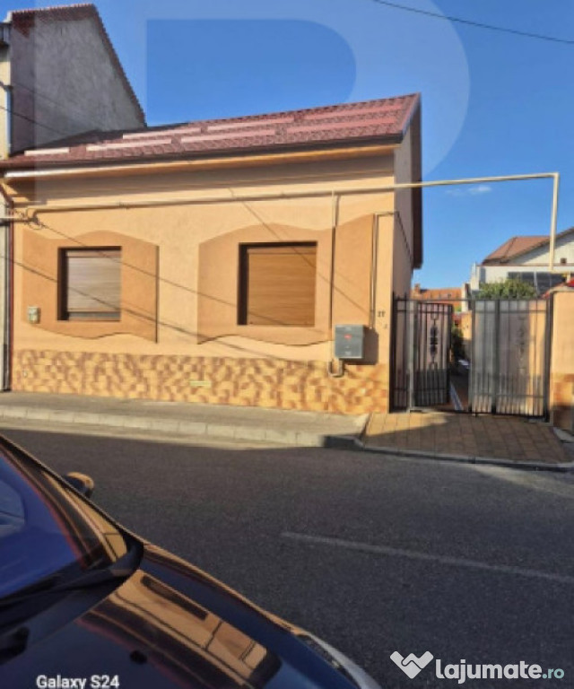 Vand casa centrala str. Ion Popovici Banateanu nr.17 utilata