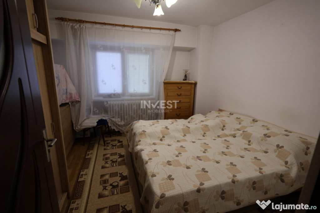 Apartament de vanzare, 4 camere, decomandat, zona Pacurari-P