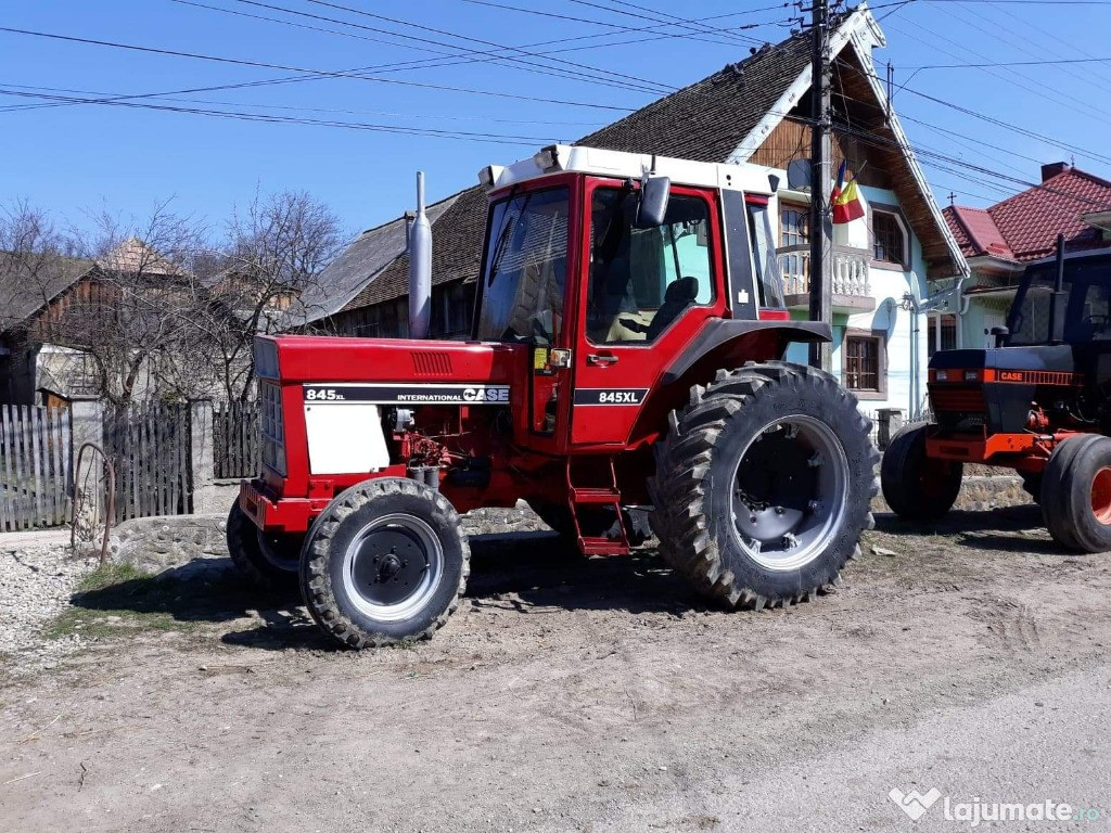 Tractor CASE international 845 xl olanda