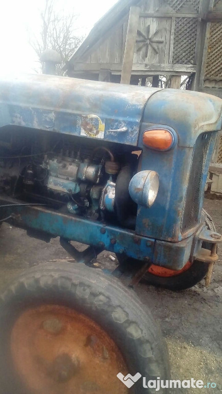 Tractor ford major