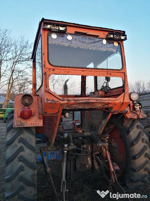 Dezmembrez tractor u 650