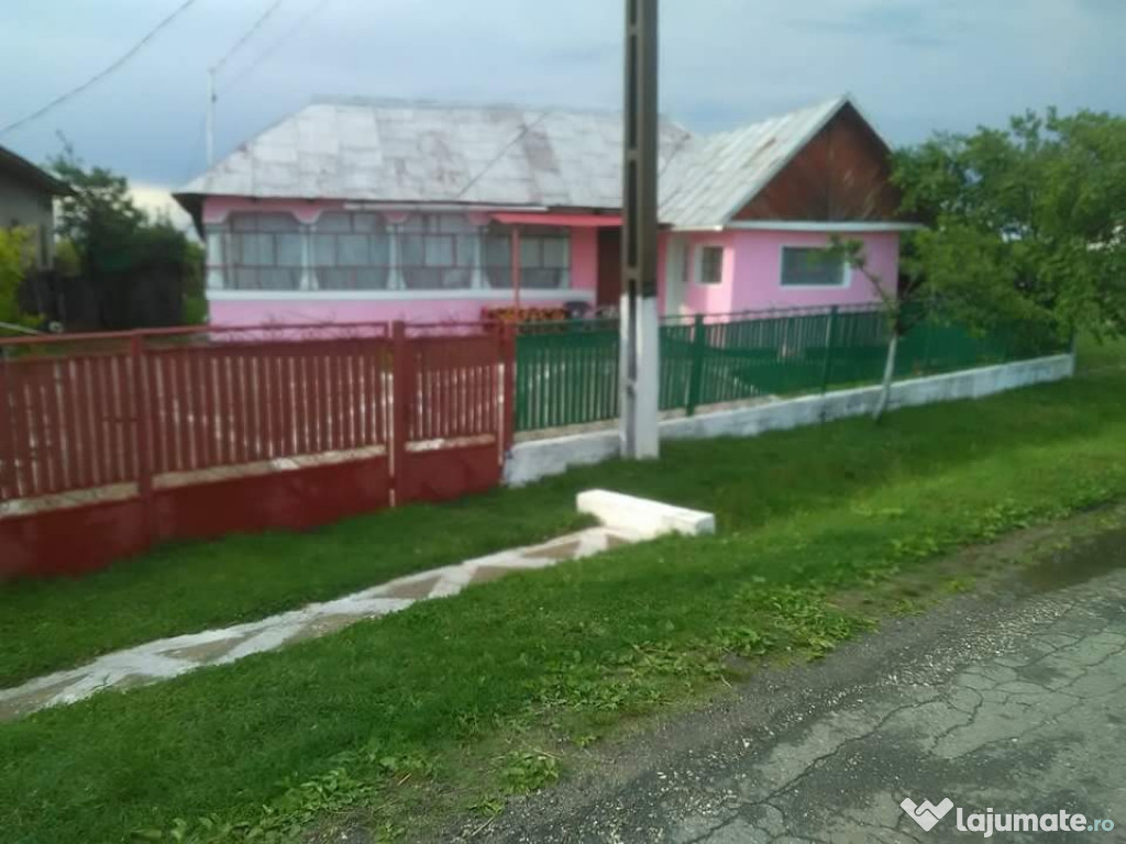 Casa si teren 1000mp Danicei, Valcea primăria din danicei