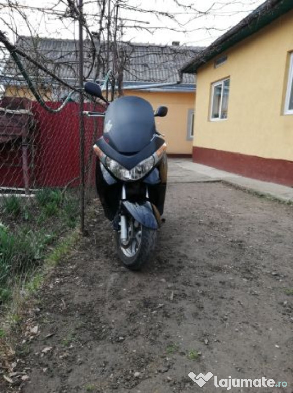 Suzuki burgman 125i