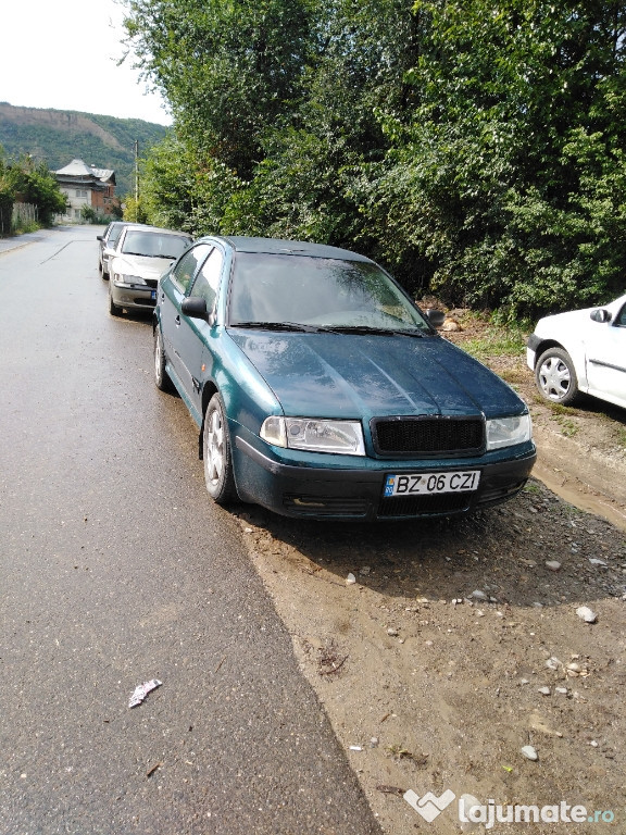 Dezmembrez skoda Octavia 1