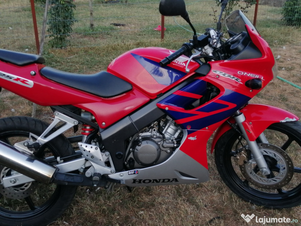 Honda cbr 125 r