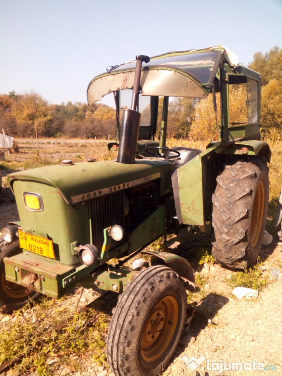 John Deere 2020