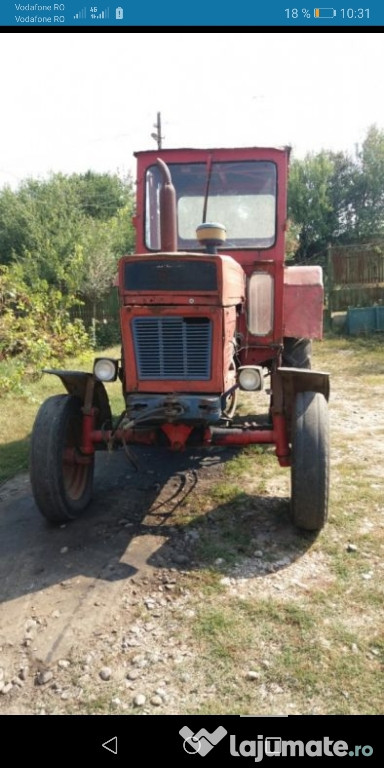 Tractor U650 cu utilaje