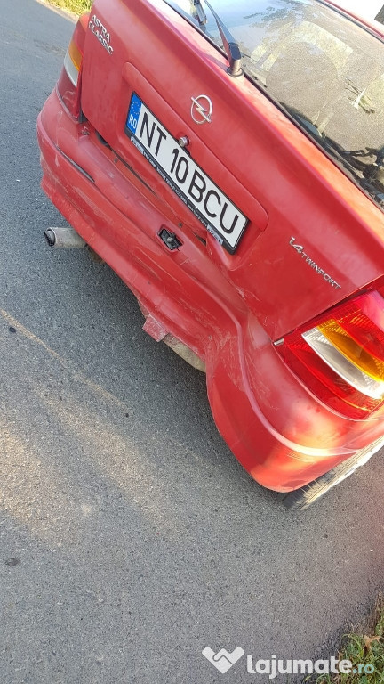 Opel Astra 2007 necesită reparații