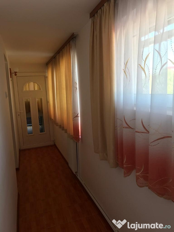 Clădire de birouri Mioveni uzinei