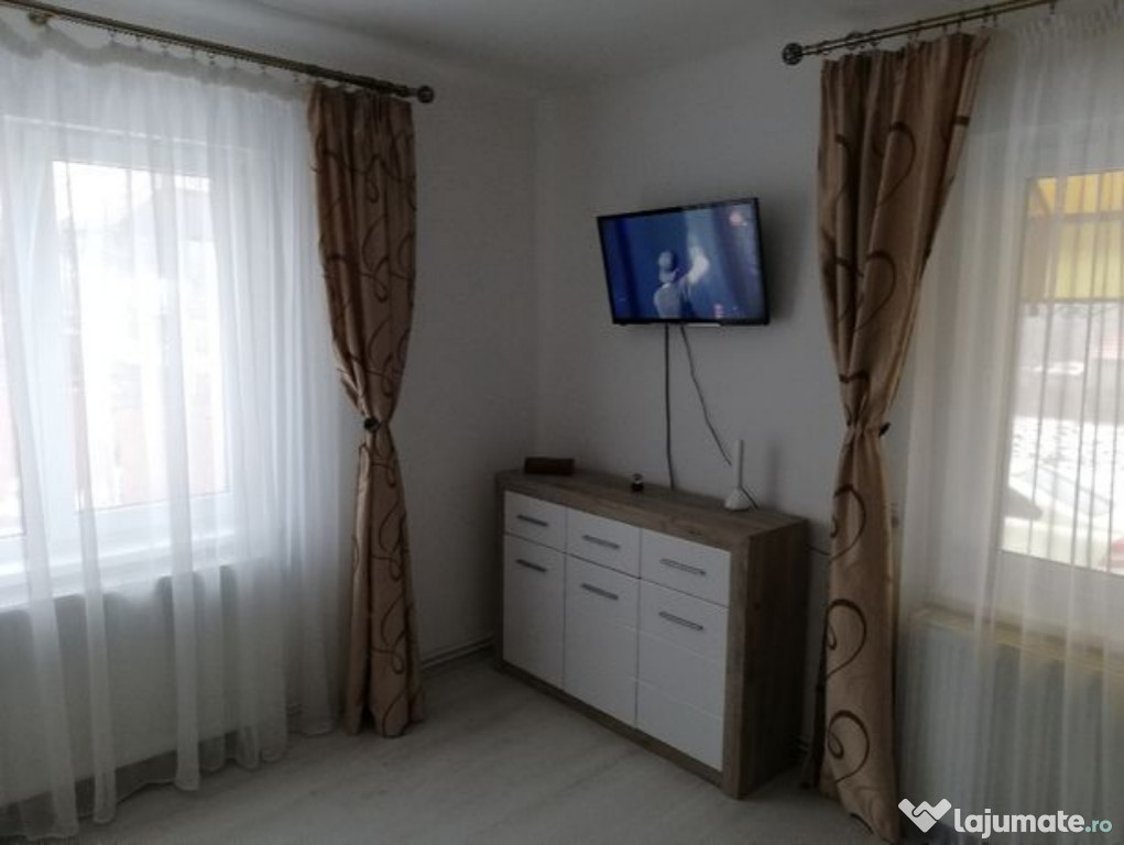 Casă in Voivodeni/2 camere,bucatarie,baie,centrala pe gaz