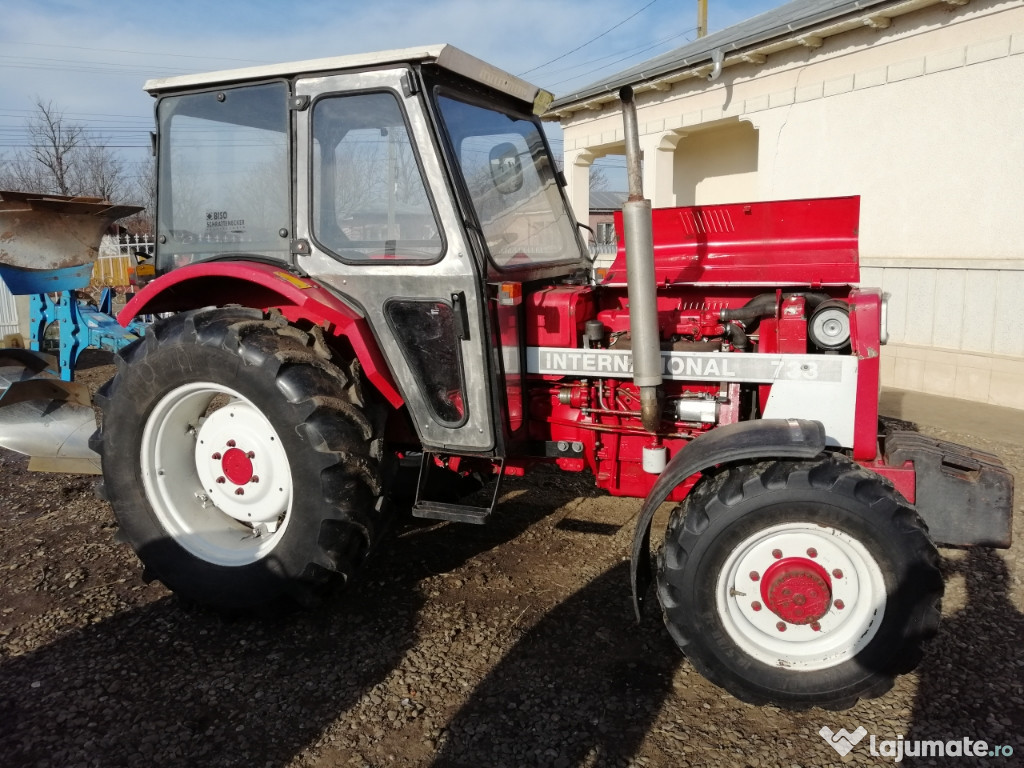 Tractor International 733