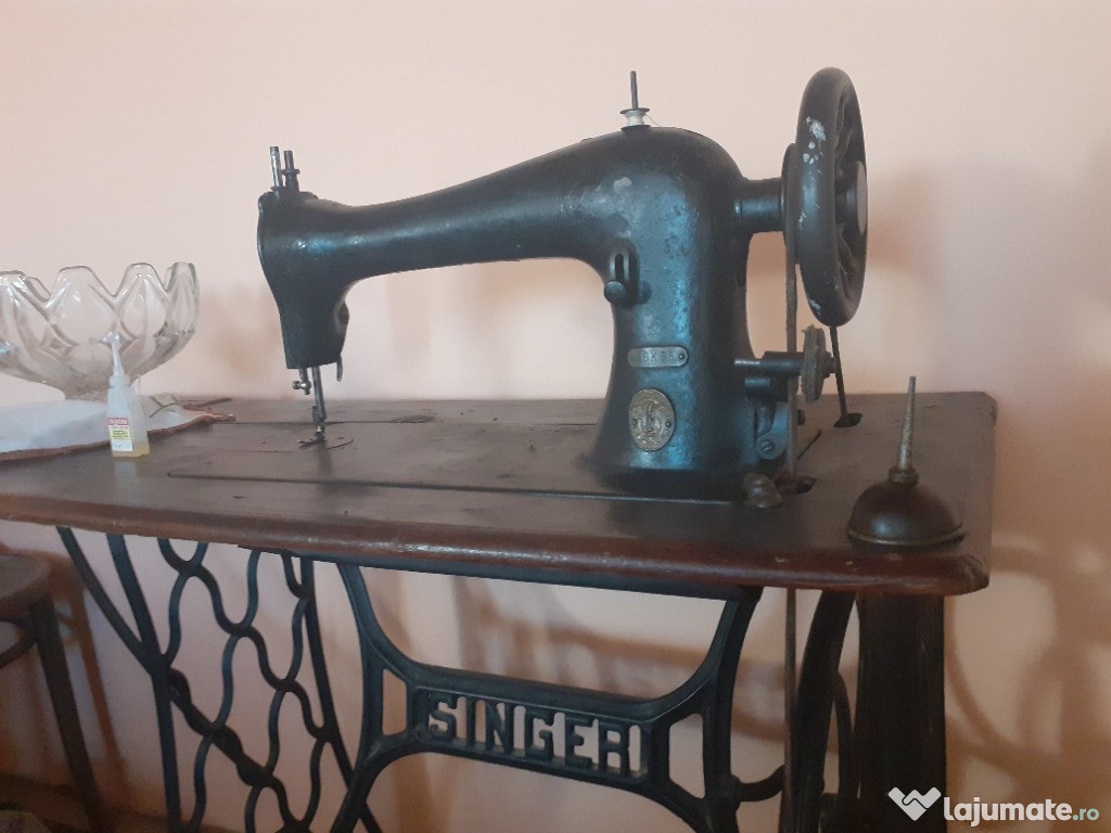 Mașină de cusut Singer
