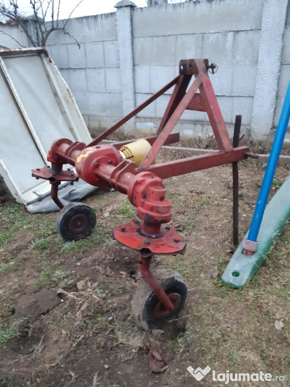 Grebla după tractor