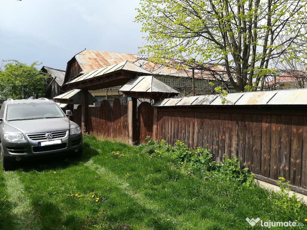 Casa constructie caramida, 3 camere, decomandata