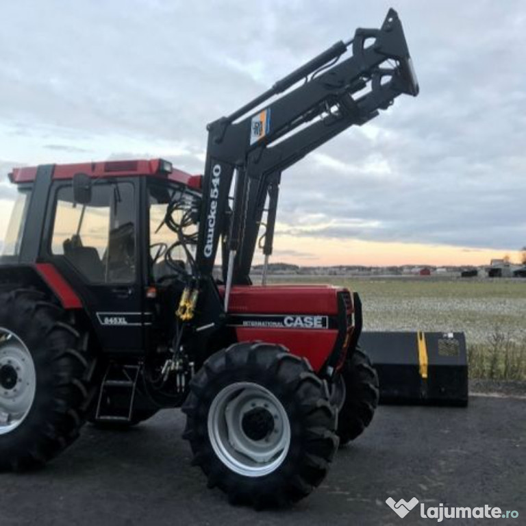 Tractor Case IH International 84