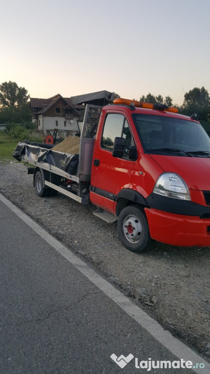 Renault mascott