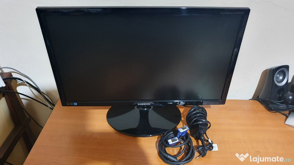 Monitor LED Samsung 21.5", Wide, Full HD, HDMI, VGA, S22B300