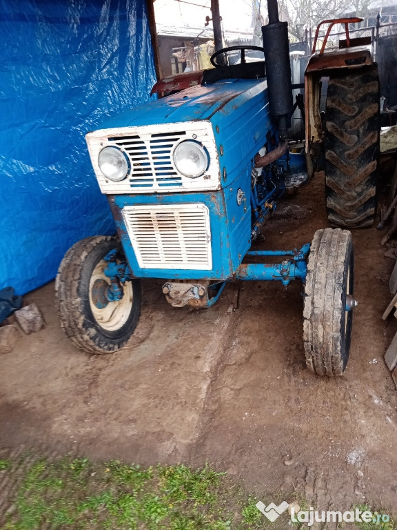 Tractor Utb 530