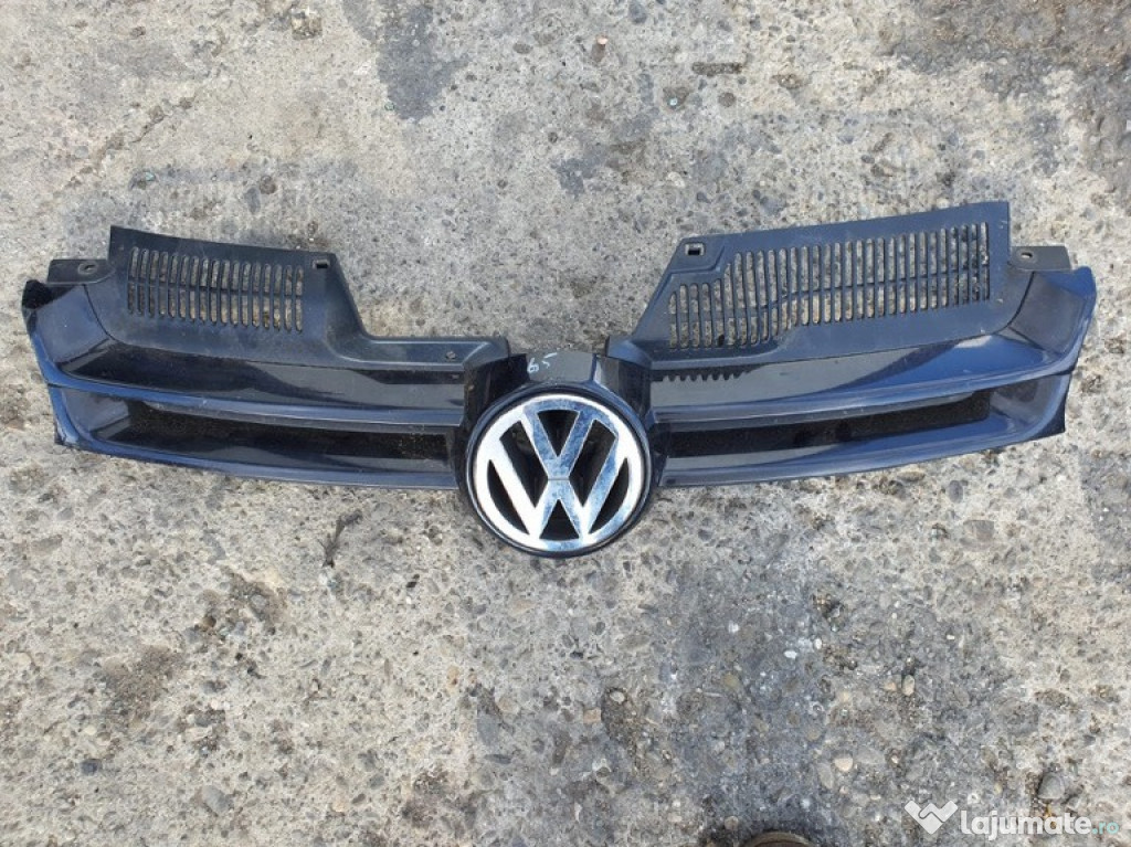 Grila fata radiator VW Golf 5