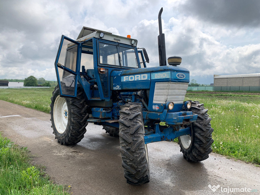 Tractor Ford 8210 . Recent adus!!