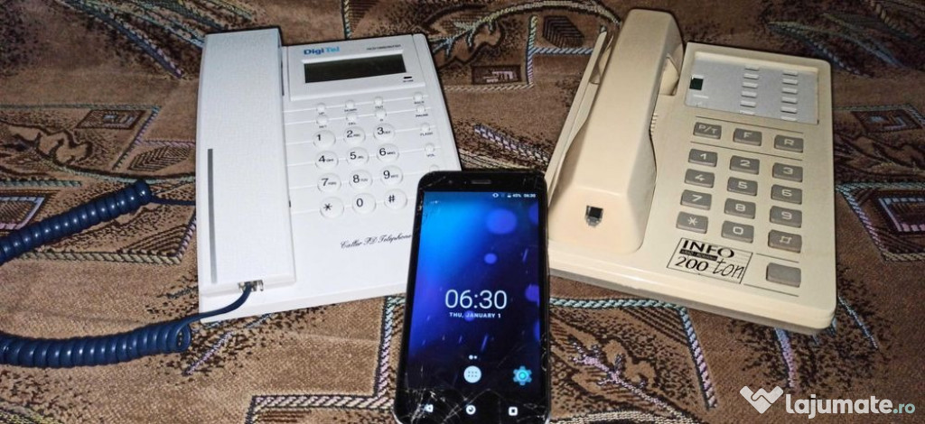 Pachet 3 telefoane la pret de 1 singur !